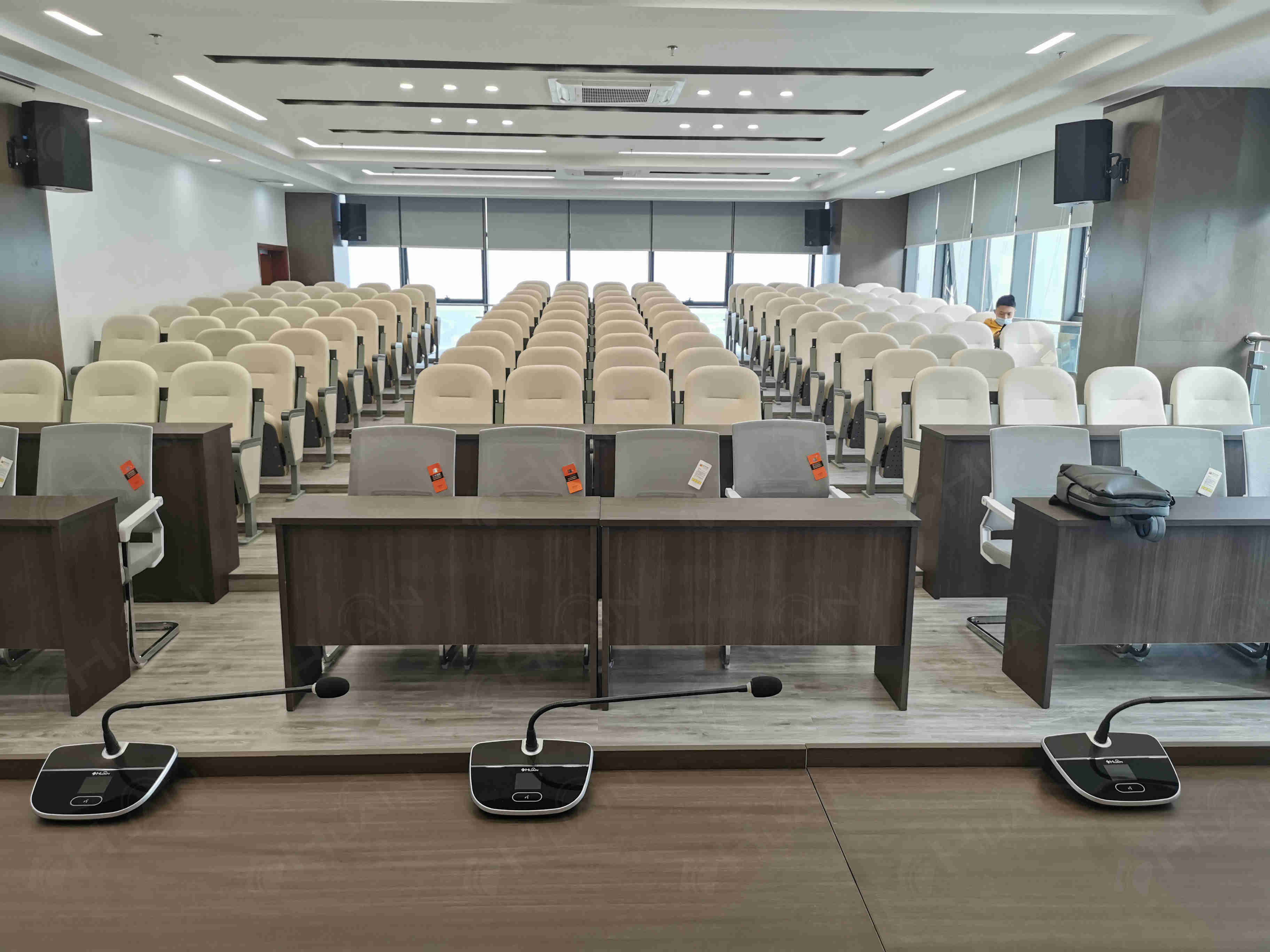 成都中車集團智能會議係統解決方案